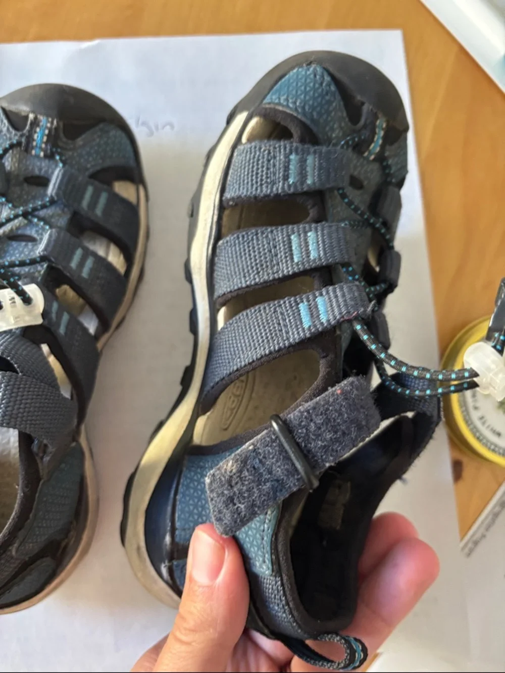 Keen Kids Navy Blue Closed-Toe Sport Sandals with Teal Stitching size 11 US